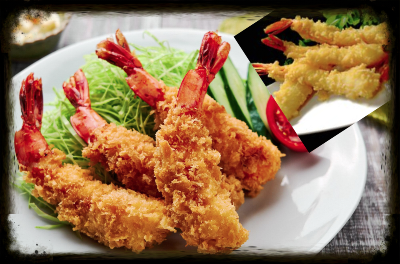 Gebratene Garnelen mit Tomatensoße